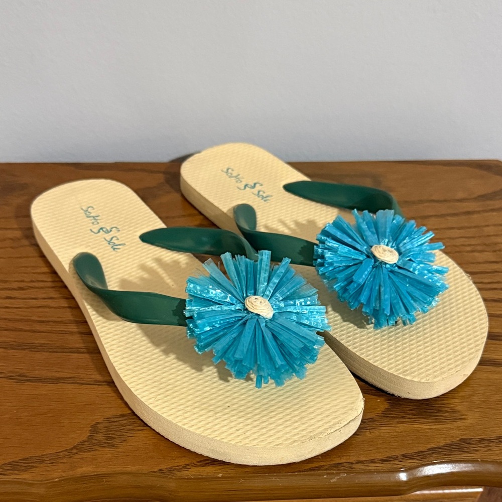 Flip Flops with Blue Pom Pom flowers 🌼